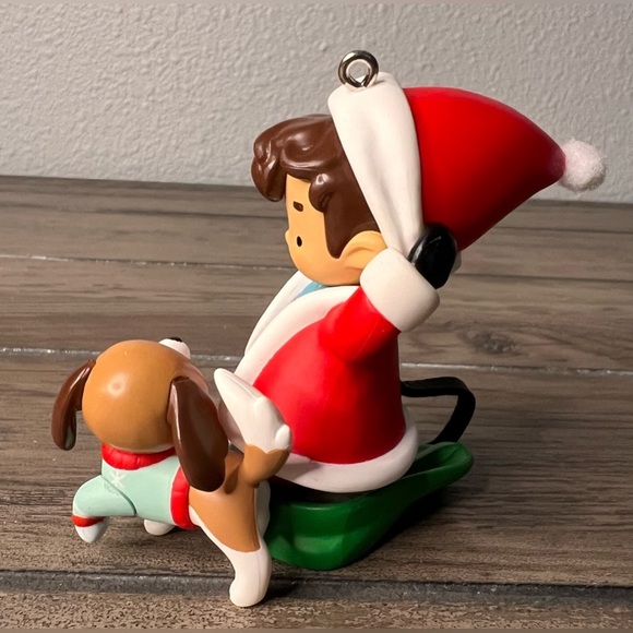 Hallmark Keepsake NEW Christmas Ornament 2022 “YOUNG SANTA” 1st in the Series - Picture 5 of 10